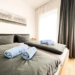 Modernes Luxus-apartment Im Leipziger Zentrum